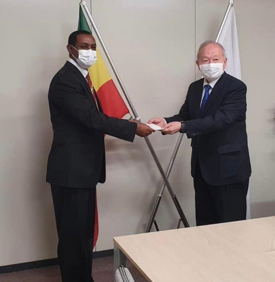 سفير إثيوبيا لدى اليابان يلتقي بالمدير التنفيذي لمكتب سوكا غاكاي للشؤون الدولية