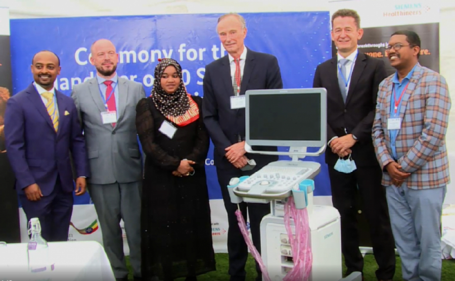 شركة ألمانية تتبرع بـ 10 أجهزة الموجات فوق الصوتية لوزارة الصحة الاثيوبية