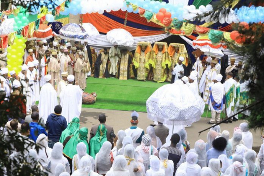 أتباع الكنيسة الأرثوذكسية في إثيوبيا يحتفلون عشية عيد الغطاس الإثيوبي