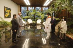 السفير الإثيوبي يقدم أوراق اعتماده إلى رئيس كوبا