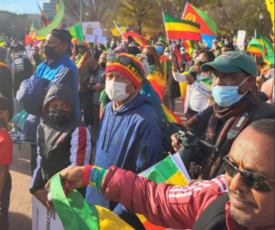الإثيوبيون وأصدقاء إثيوبيا بواشنطن ينظمون مظاهرة للتنديد بالضغط الأمريكي على إثيوبيا