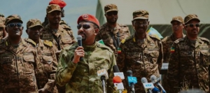 رئيس الوزراء يصل الى &quot;ماي صبري&quot; للإحتفال بالسنة الأثيوبية الجديدة مع الجيش