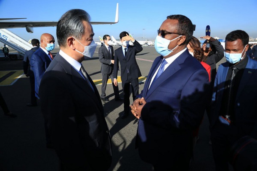 وزير الخارجية الصيني يصل أديس أبابا