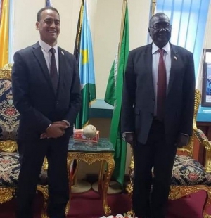 وزير داخلية جنوب السودان يؤكد على أن بلاده لا يمكن أن تسمح باستخدام أراضيها ضد إثيوبيا