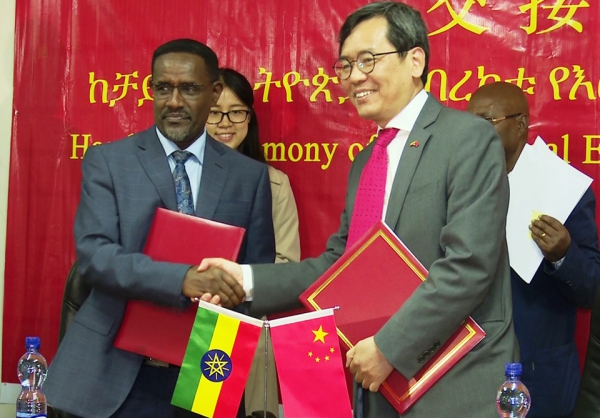 الصين توفر المعدات الزراعية لإثيوبيا