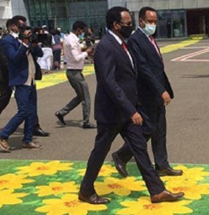 الرئيس الصومالي يصل إلى أديس أبابا