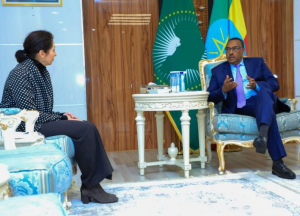 نائب رئيس الوزراء ووزير الخارجية يلتقي مع سفيرة سويسرا في إثيوبيا