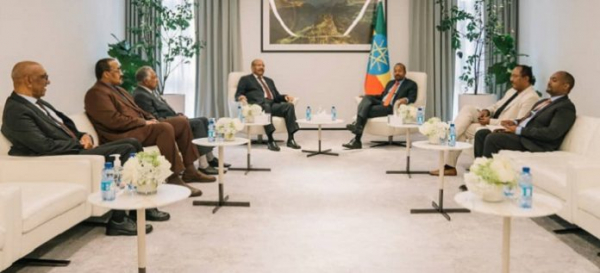 رئيس الوزراء يناقش مع أعضاء مجلس السيادة الانتقالي السوداني