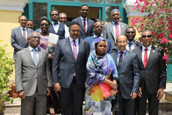 سفير إثيوبيا في جيبوتي يتحدث عن القضايا الإقليمية في اجتماع سفراء الإيغاد