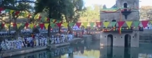 المغتربون الإثيوبيون والسياح الأجانب يشاركون في الاحتفال بعيد الغطاس المذهل في مدينة جوندار