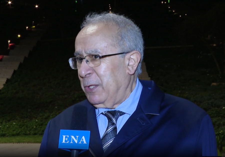 وزير الخارجية الجزائري يشير إلى أن بلاده ملتزمة بتعزيز شراكتها الاستراتيجية مع إثيوبيا