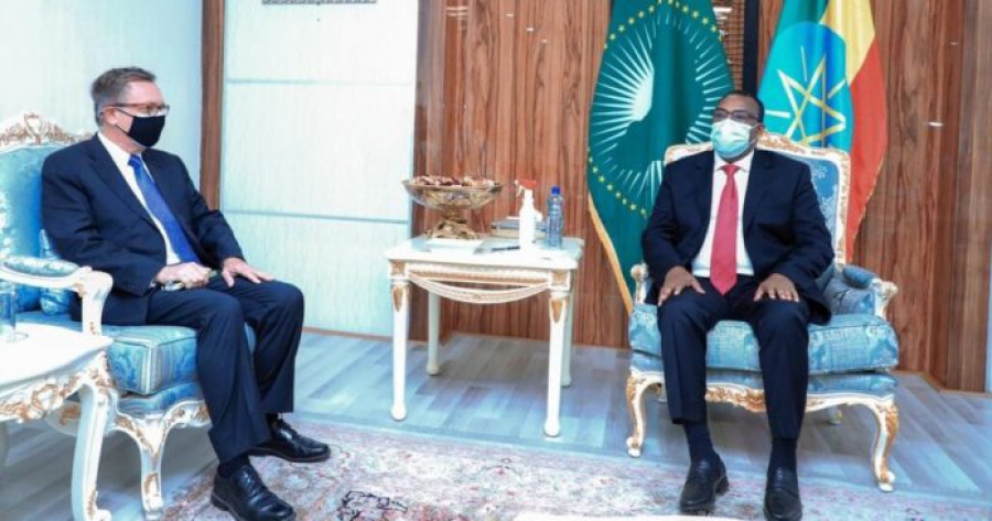 نائب رئيس الوزراء ووزير الخارجية يجري مناقشات مع المبعوث الأمريكي الخاص إلى القرن الأفريقي