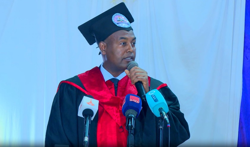 ተማራቂዎች በቀሰሙት እውቀት ለክልሉ ሰላም ሚናቸውን ሊወጡ ይገባል - ምክትል ርዕሰ መስተዳደር ዶክተር አብዱ ...