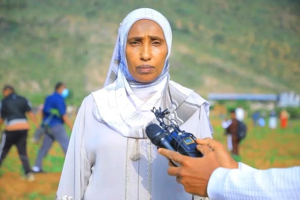 Ashaaraan magariisaa naannoo Harariif bu'aa hedduu buusaa jira-itti aantuu  bulchaa naannichaa Roozaa Umar - ENA Afaan Oromoo