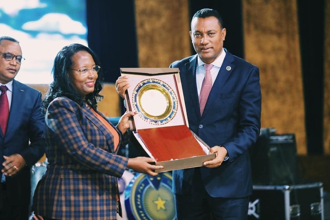 ፖሊስ ምምሕዳር ከተማ ኣዲስ ኣበባ ህዝቢ ብምስታፍ ሰላምን ድሕንነትን እታ ከተማ ናይ ምሕላው ስርሑ ኣጠናኺሩ ...