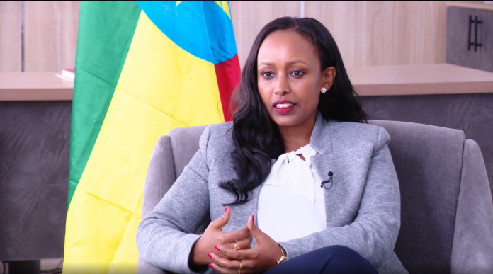 ረ