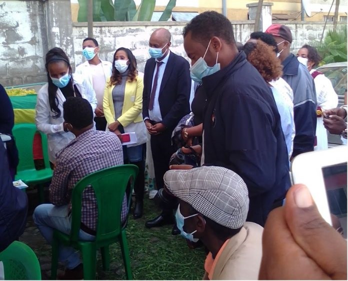 ቡስተር-696x561